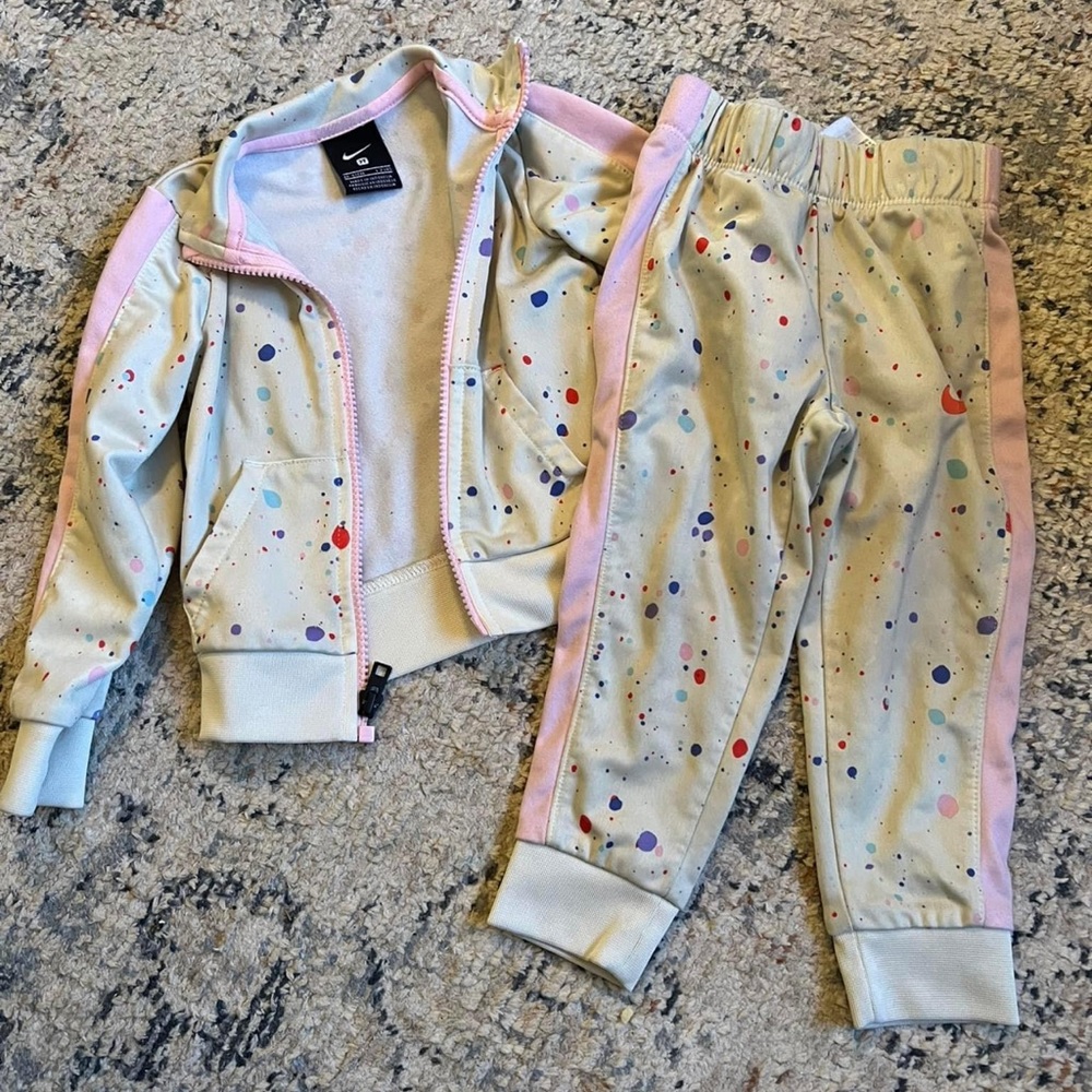 Cute Nike set!